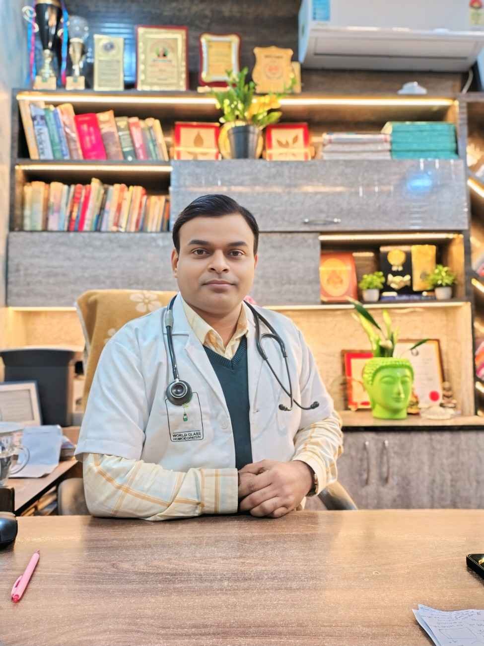 Dr Atul kumar singh (BHMS, MD, PG London) Homeopath