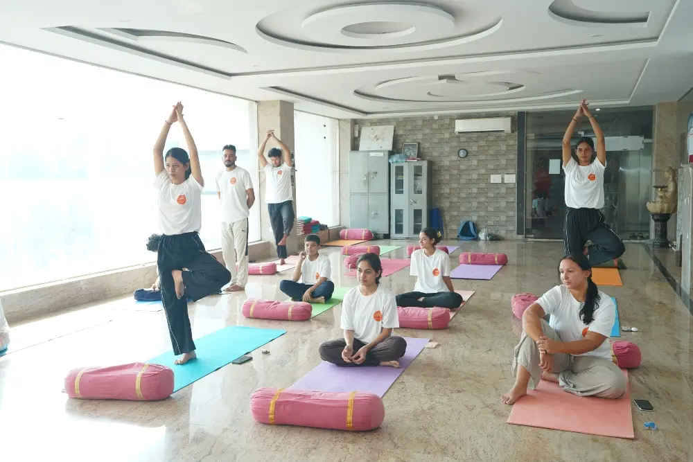200 Hour Yoga Teacher Training in Rishikesh
